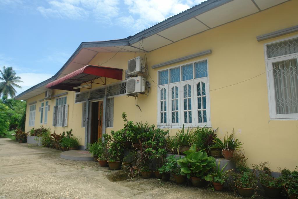 Golden Guest Inn Yangon Exterior photo