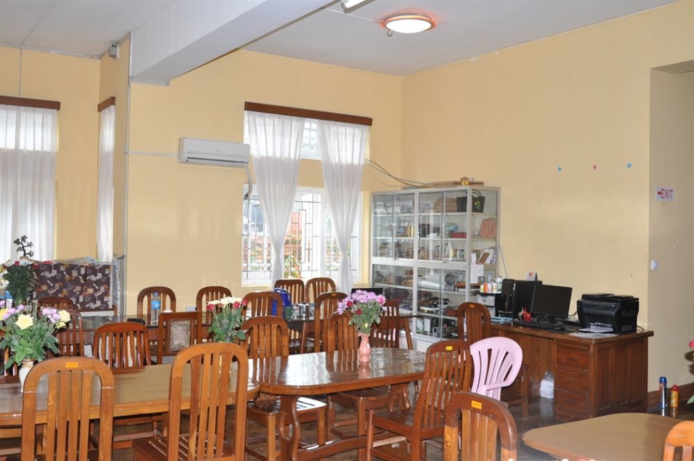 Golden Guest Inn Yangon Exterior photo
