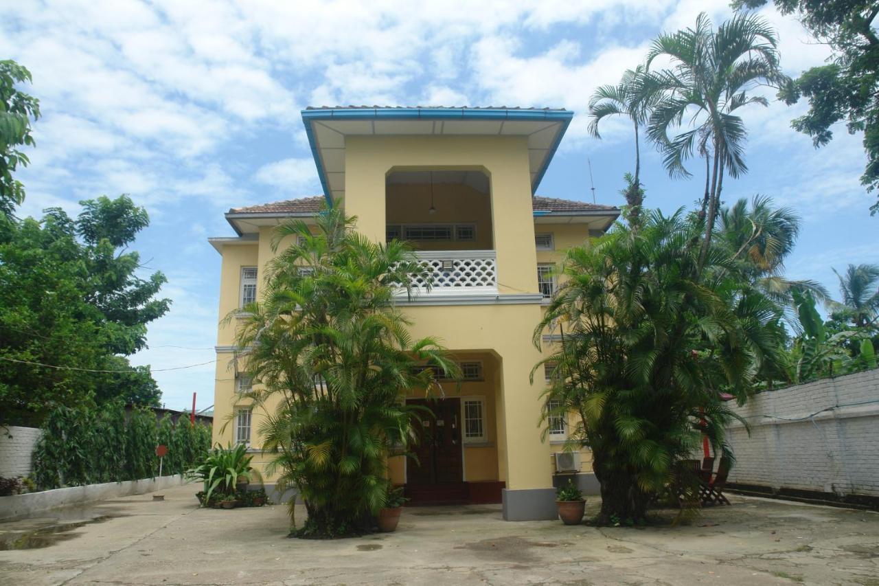 Golden Guest Inn Yangon Exterior photo